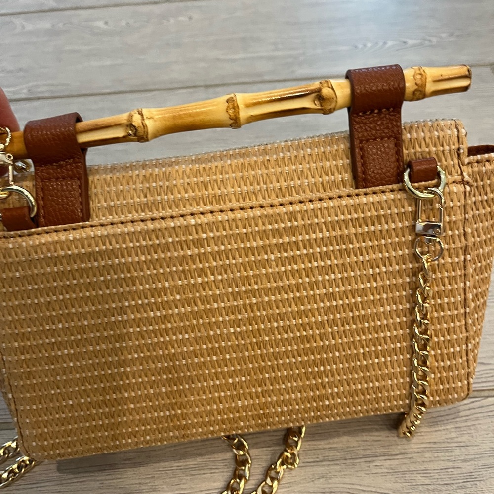 Katie Loxton London Elegant Tan Woven Straw Crossbody Bag with Gold Chain - Picture 6 of 15